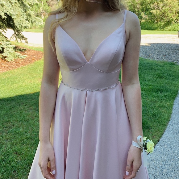 Blush pink grad dress - Picture 2 of 2